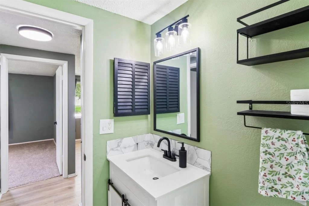 Photo of 15915 VILLA DRIVE