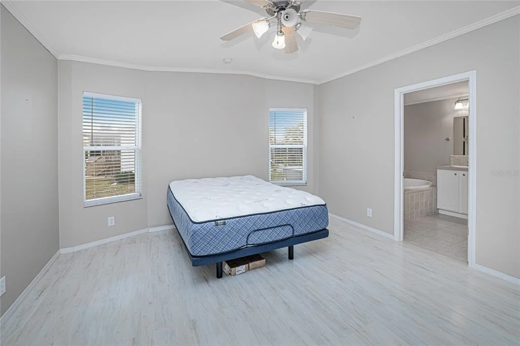 Photo of 14 FREEMAN AVENUE