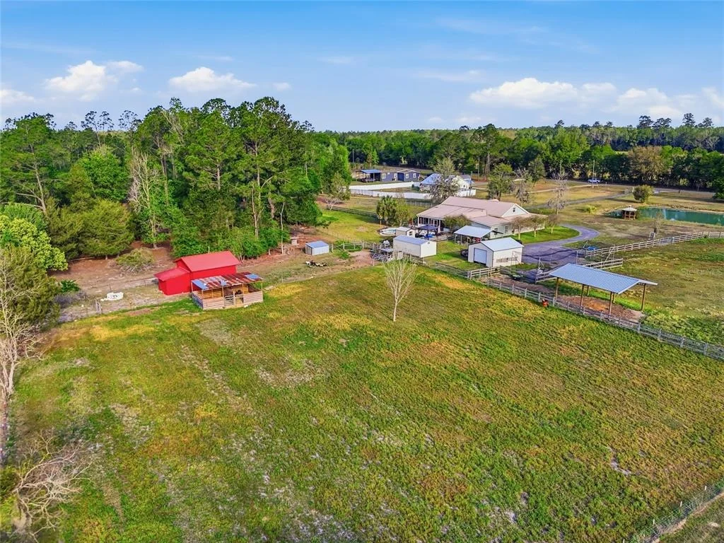 Photo of 6864 NW COUNTY ROAD 229A