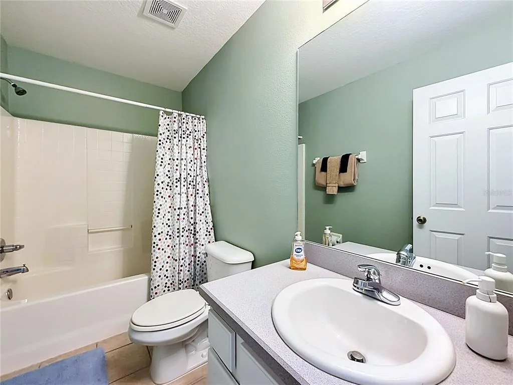 Photo of 135 ROBIN ROAD