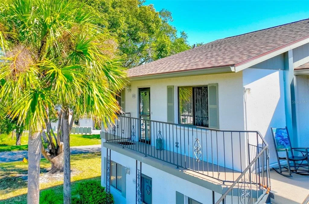 Photo of Unit 6502 at 6502 RIVER RUN BOULEVARD