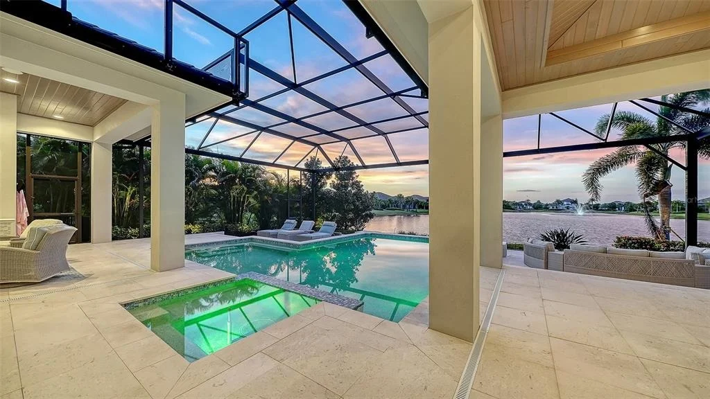 Photo of 8339 LUCERNE LOOP