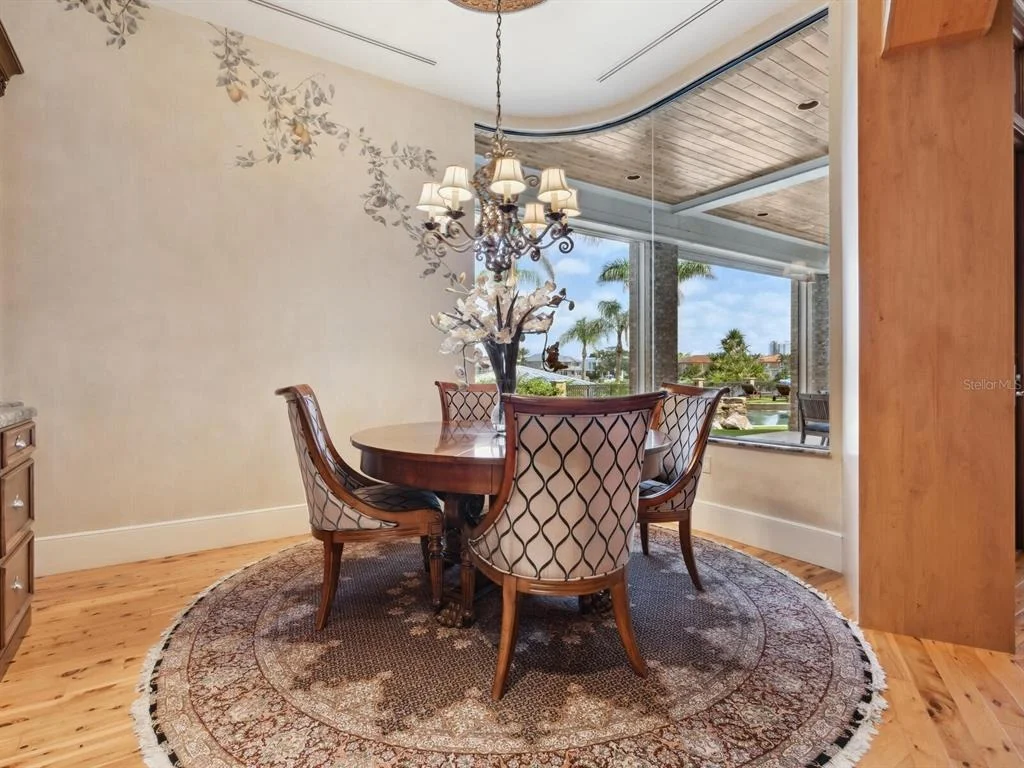 Photo of 1423 HILLVIEW DRIVE