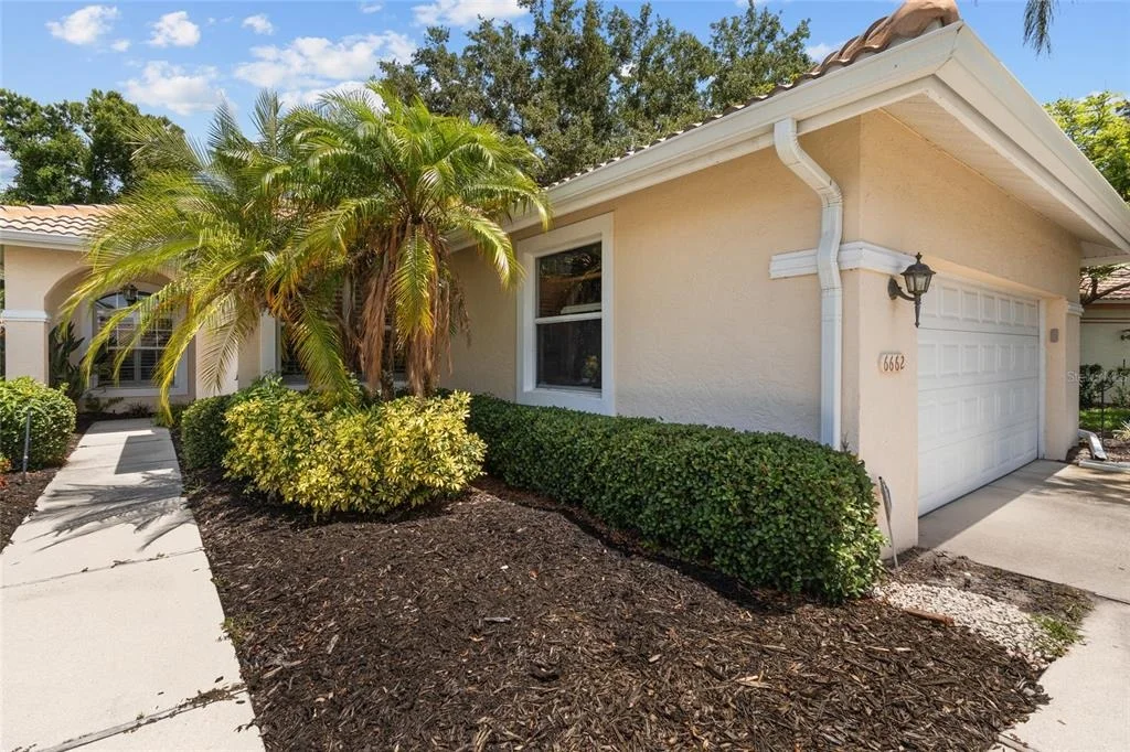Photo of 6662 OAKBROOKE CIRCLE