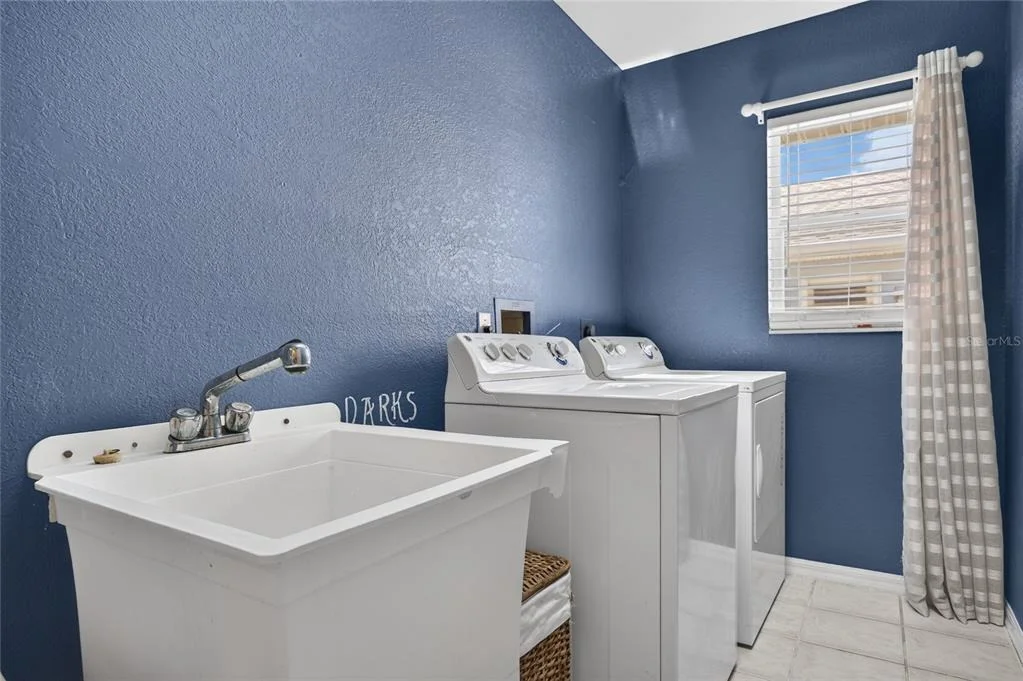 Photo of 86 SANTAREM CIRCLE