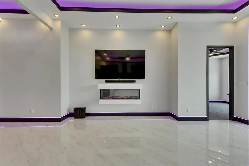 Photo of 6532 SIMONE SHORES CIRCLE