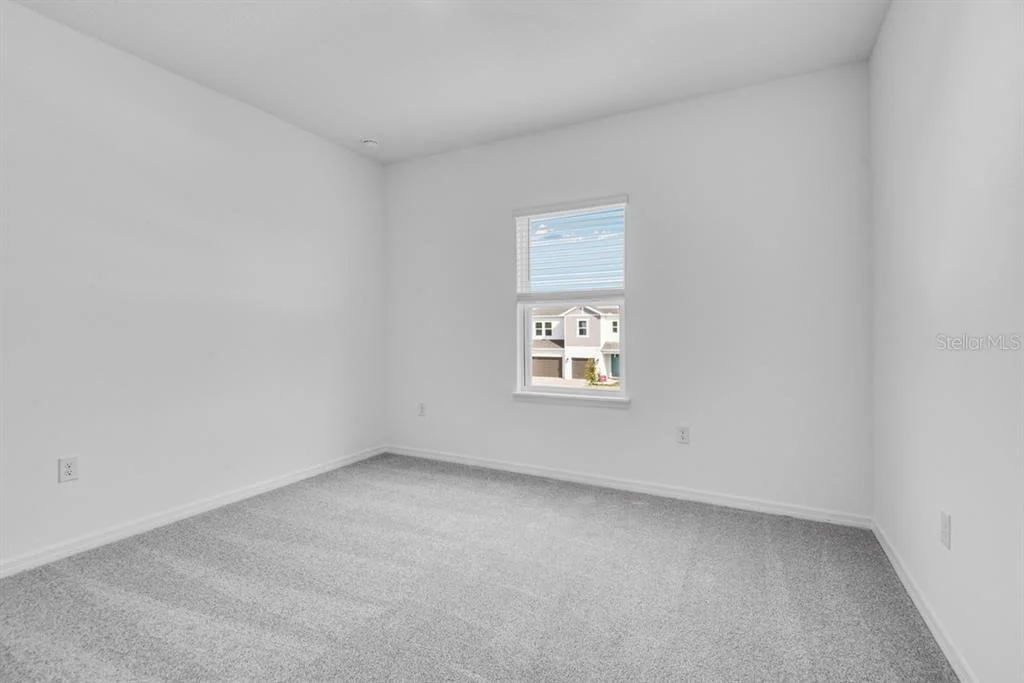 Photo of 846 JUNONIA BOULEVARD