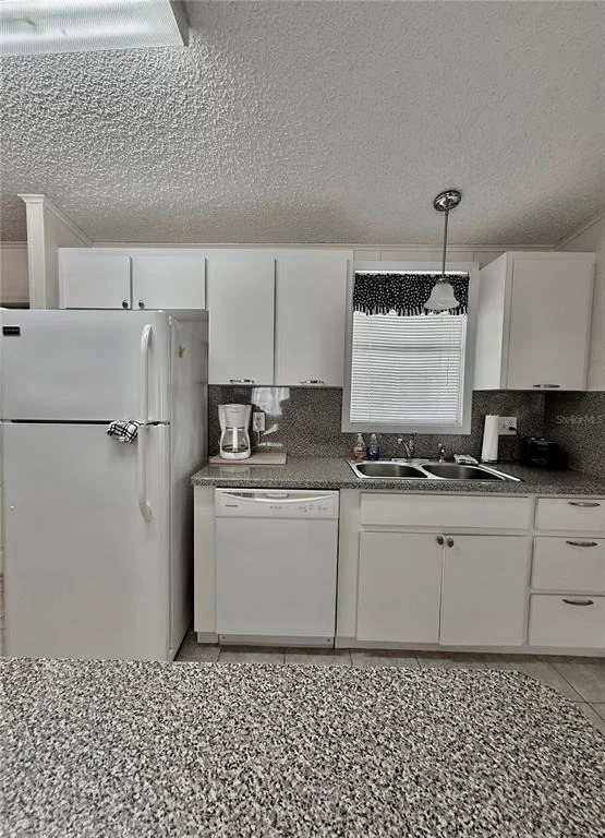 Photo of 615 S GREEN CIRCLE
