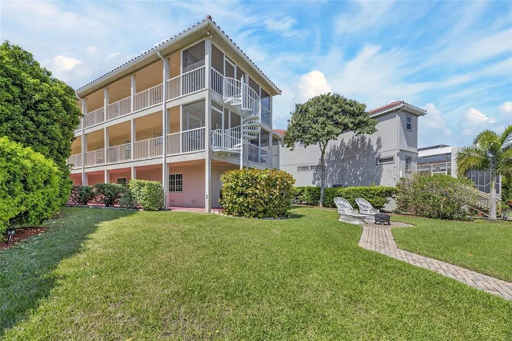 Photo of 6107 MARBELLA BOULEVARD