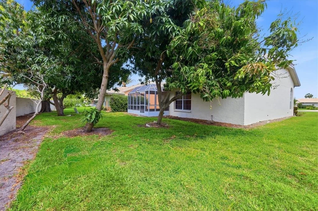 Photo of 4738 DUNDEE DRIVE