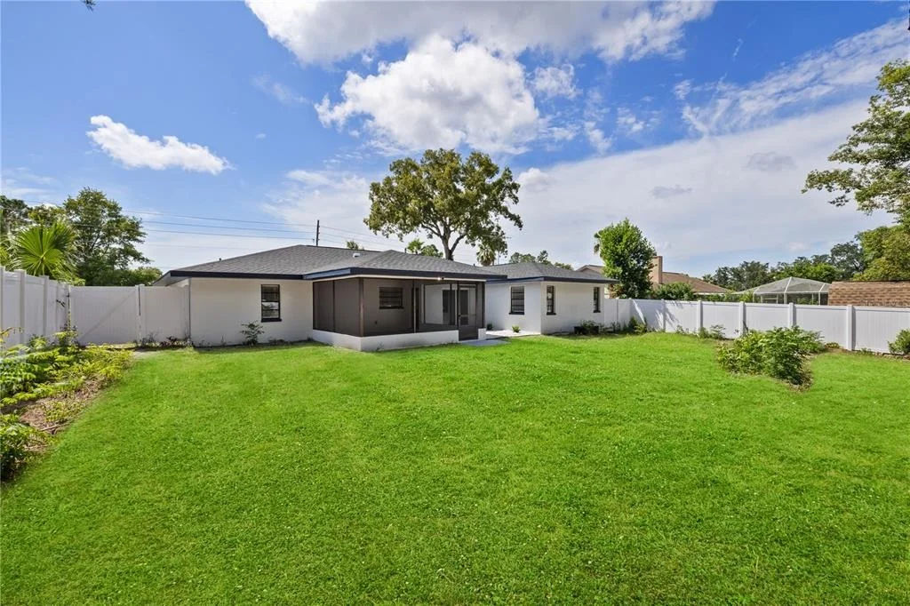 Photo of 12018 LINDEN DRIVE