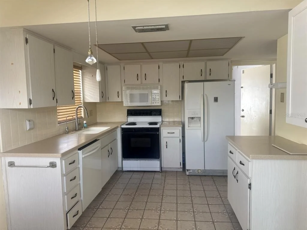 Photo of 5460 LEMON TREE LANE N
