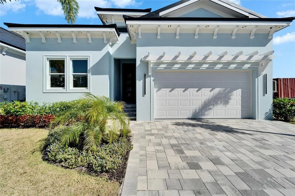 Photo of 6542 SIMONE SHORES CIRCLE
