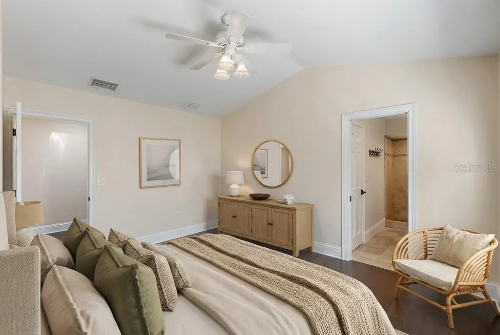 Photo of 2371 LANDINGS CIRCLE