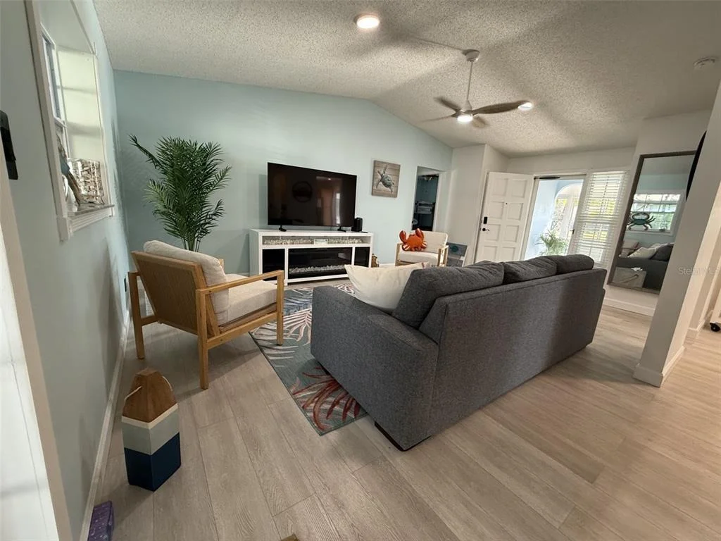 Photo of 10026 83RD CIRCLE