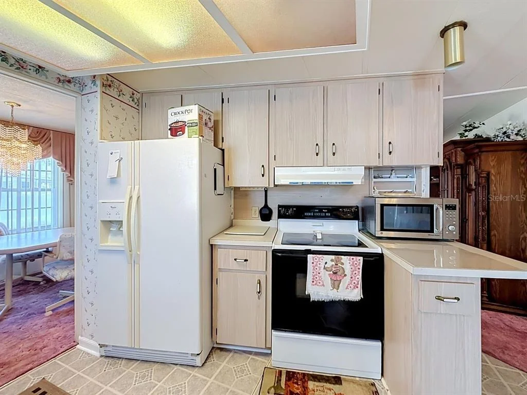 Photo of 176 SUNSET DRIVE