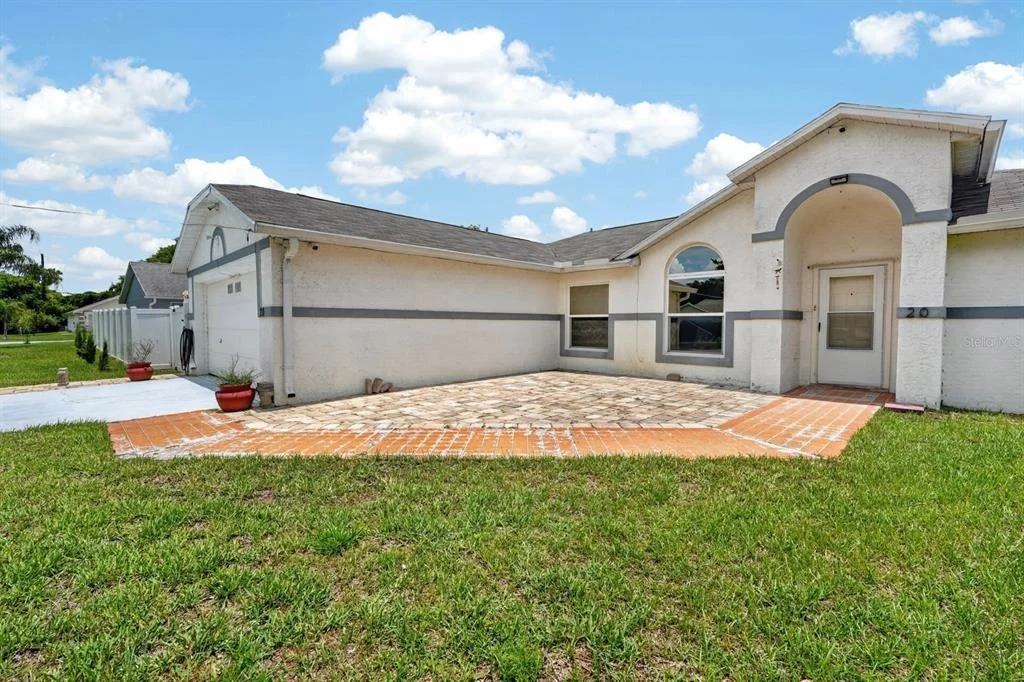 Photo of 20 LAKE MEADOW WAY