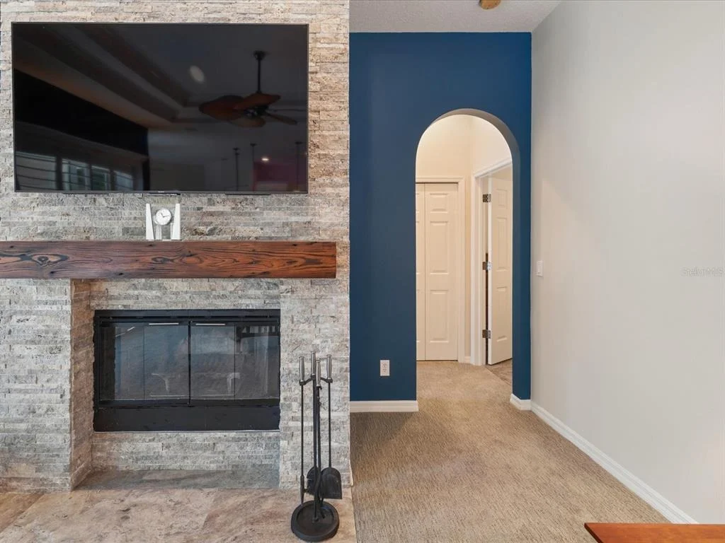 Photo of 4987 CROSS POINTE DRIVE