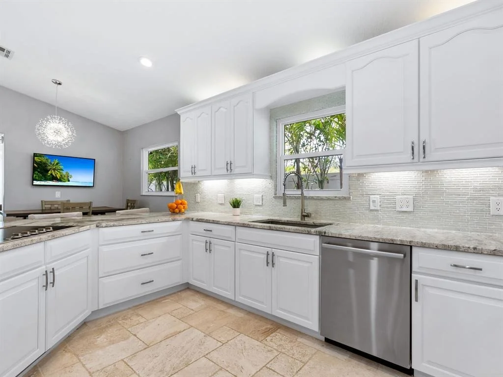 Photo of 221 LYCHEE ROAD