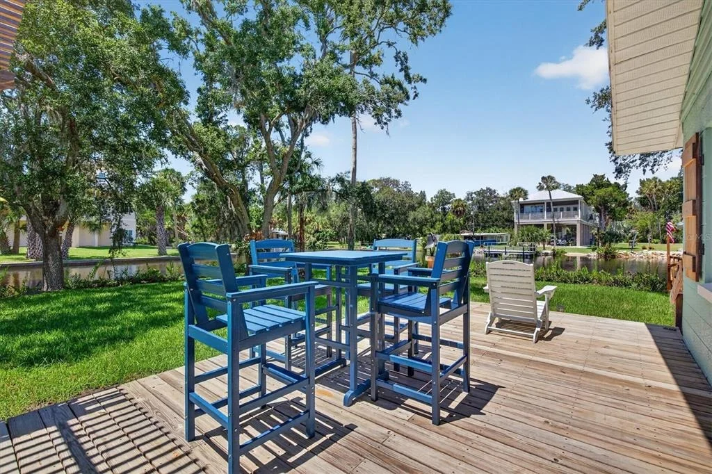 Photo of 6086 ISLAND DRIVE