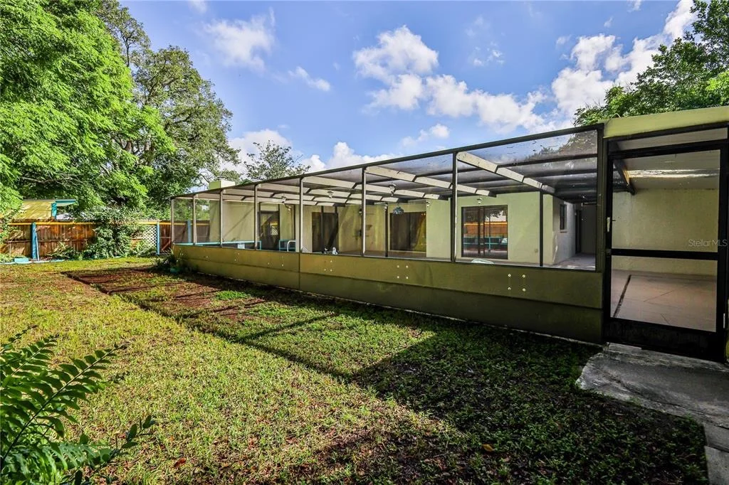 Photo of 1411 IVYDALE ROAD