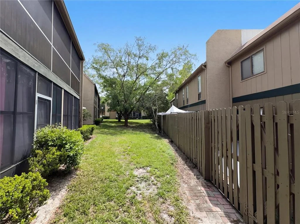 Photo of Unit 3 at 240 MOREE LOOP