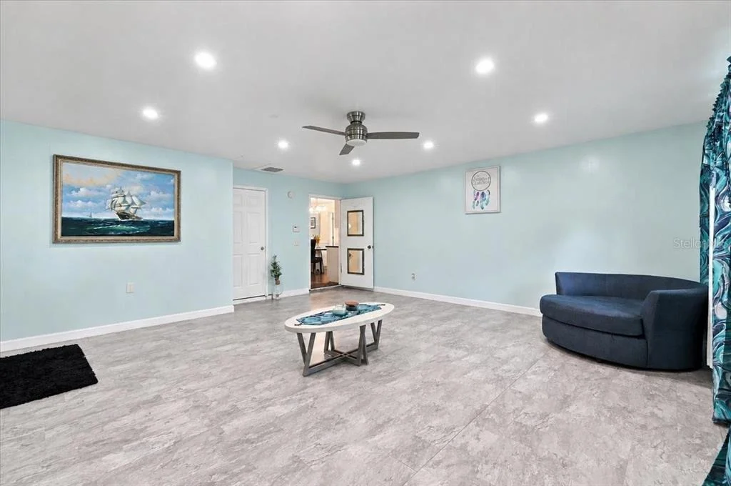 Photo of 543 STATE ROAD 559