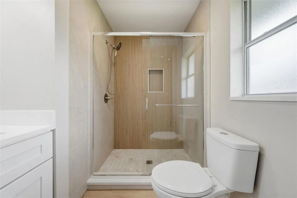 Photo of 141 SE 33RD AVENUE