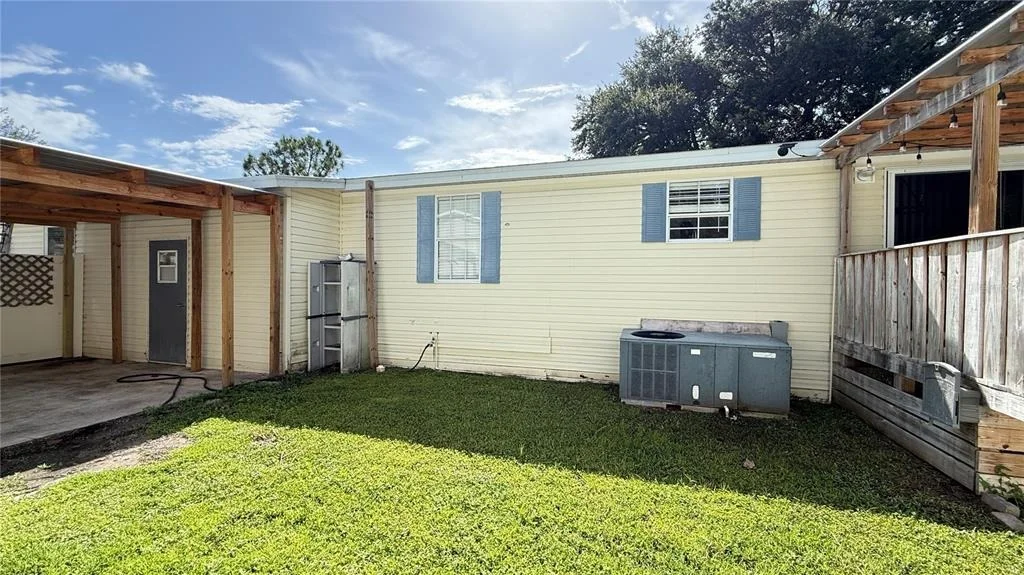 Photo of 10404 BRUSSELS DRIVE