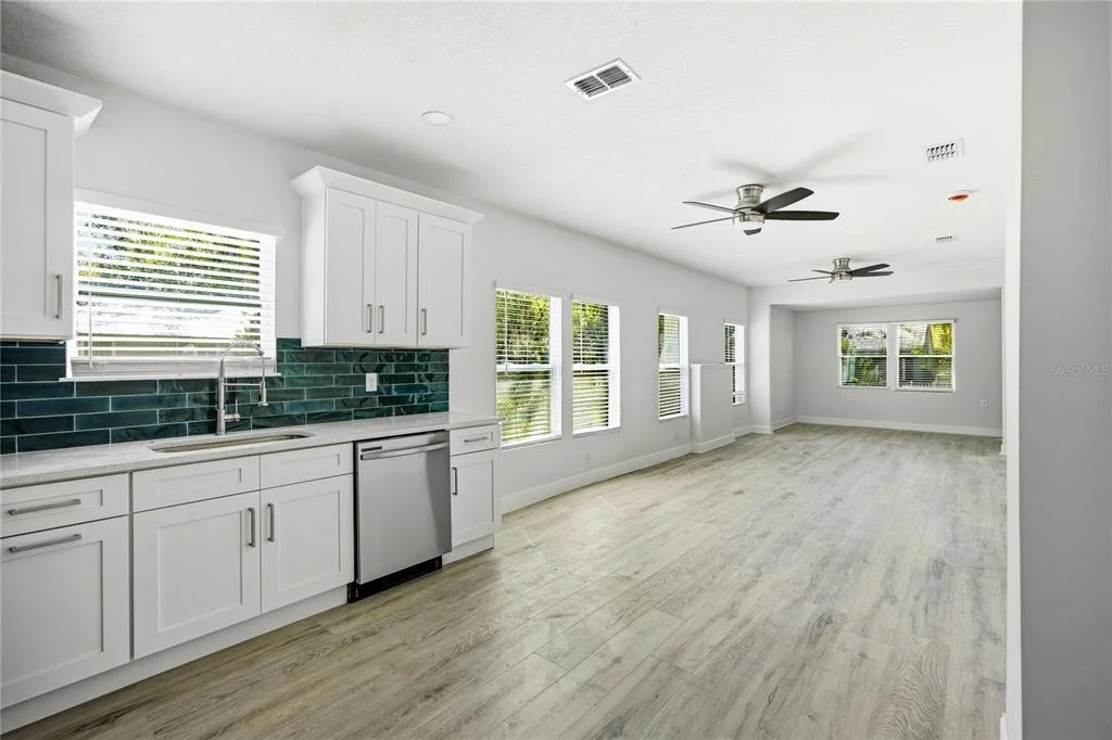 Photo of 418 NW 3RD AVENUE