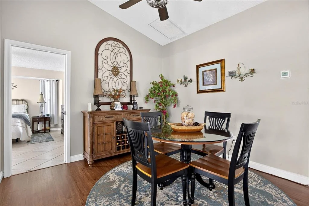 Photo of 25454 PALISADE ROAD