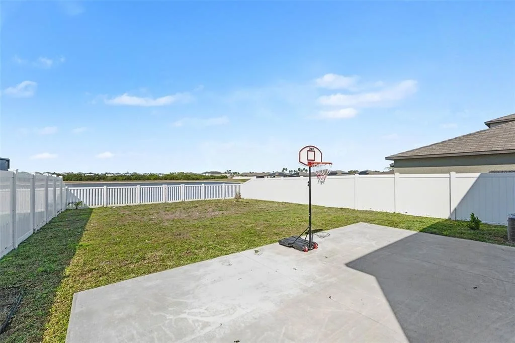 Photo of 882 OLIVE CONCH STREET