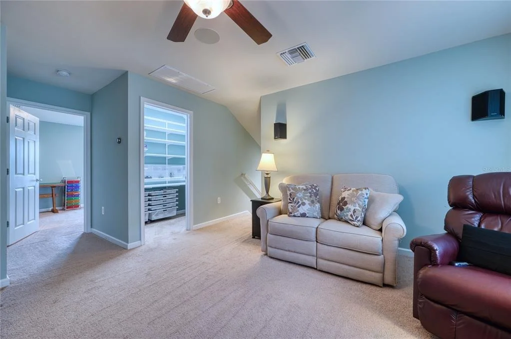 Photo of 17044 KENTON TERRACE