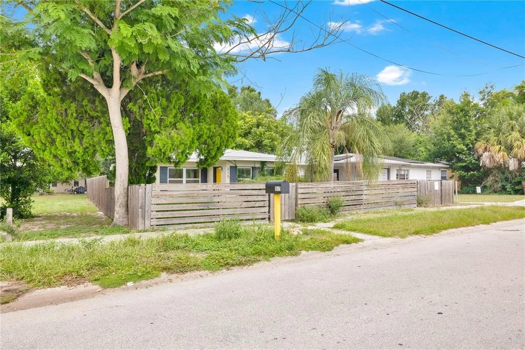 Photo of 315 E STREET