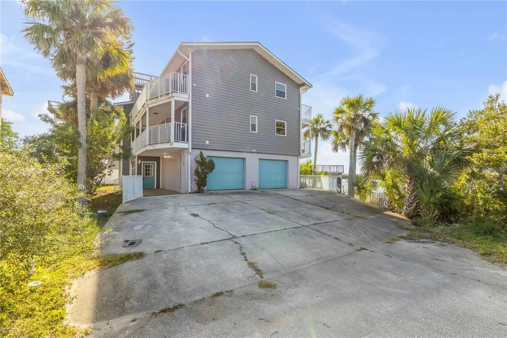 Photo of 824 EEL AVENUE
