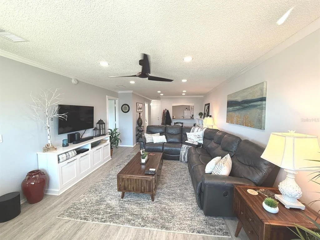 Photo of Unit 317A at 100 BLUFF VIEW DRIVE