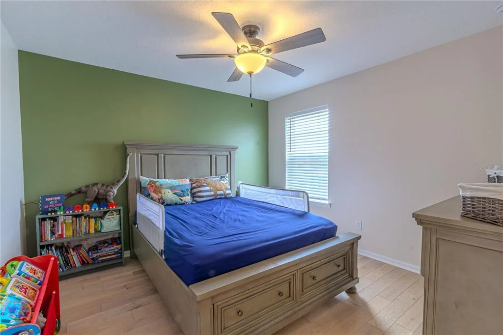 Photo of 1261 LONE PALM WAY
