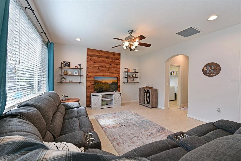 Photo of 8852 FOUNDERS CIRCLE