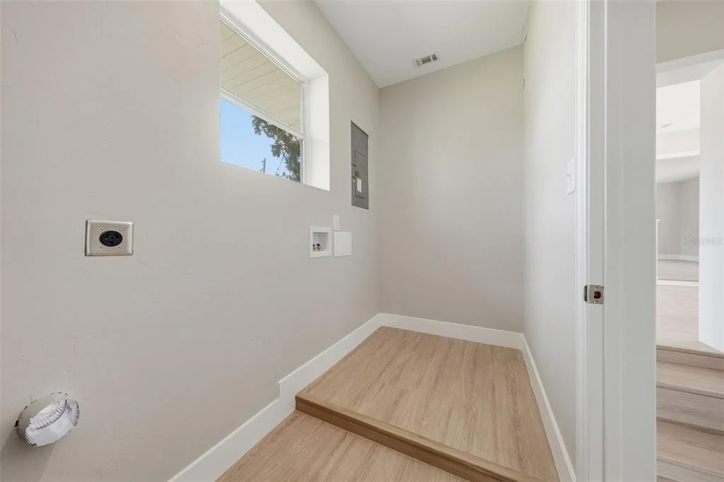 Photo of 141 SE 33RD AVENUE