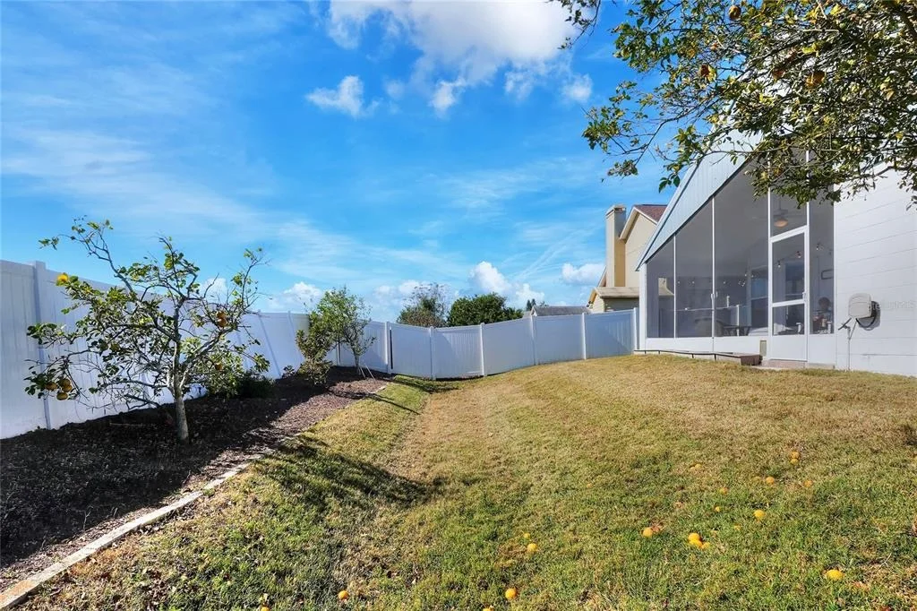 Photo of 412 EMERALD COVE LOOP