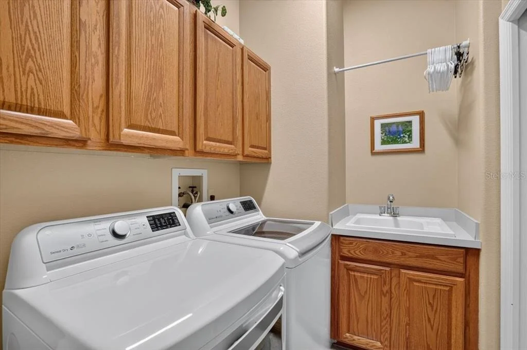 Photo of 7128 DREWRYS BLUFF