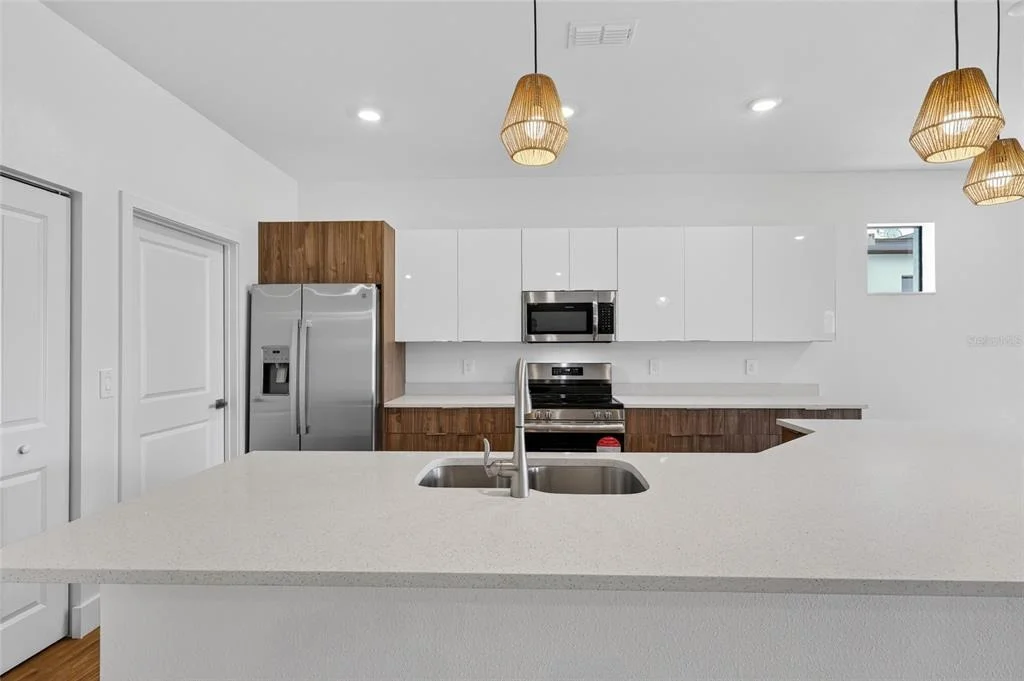 Photo of 1018 S MARLIN DRIVE