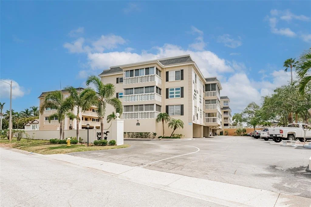 Photo of Unit 206 at 147 BLUFF VIEW DRIVE
