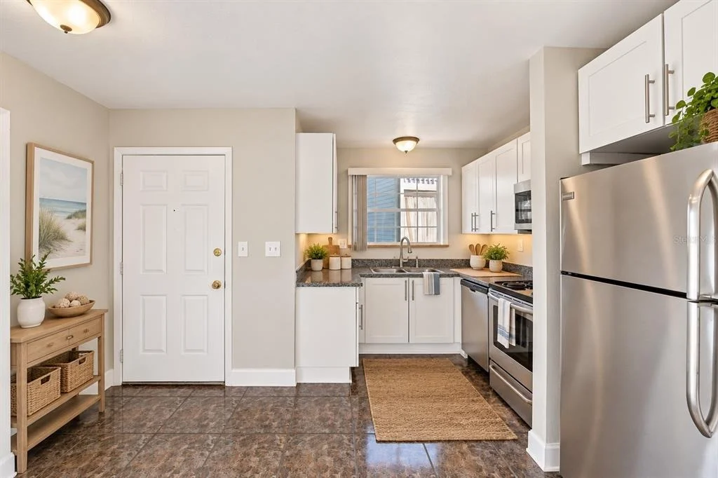 Photo of Unit G4 at 313 DIRKSEN DRIVE