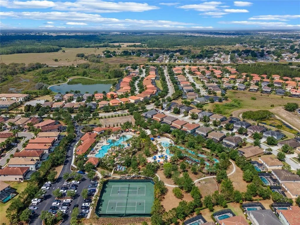 Photo of 6000 OAK GREEN LOOP
