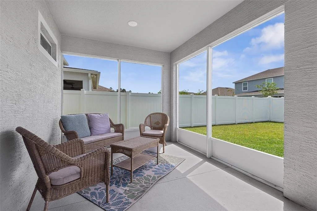 Photo of 123 OAKLEAF WAY
