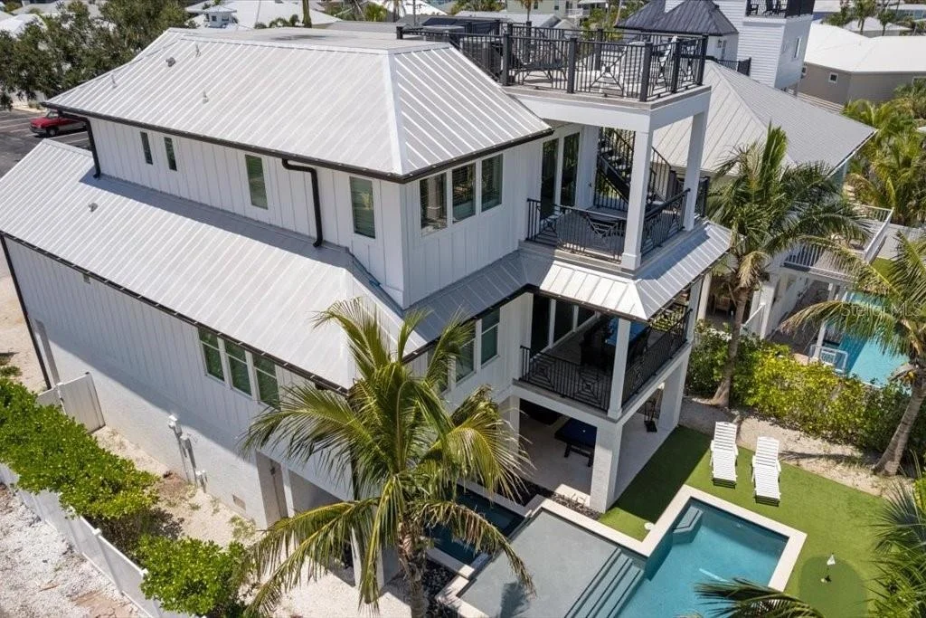 Photo of 239 S HARBOR DRIVE