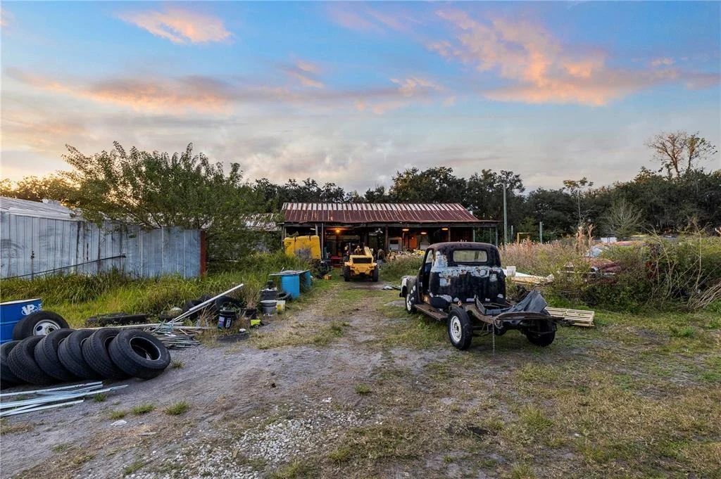 Photo of 15058 BALM ROAD
