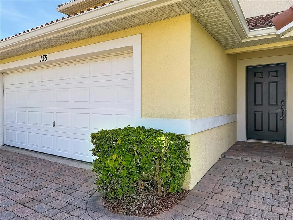 Photo of 135 ROBIN ROAD