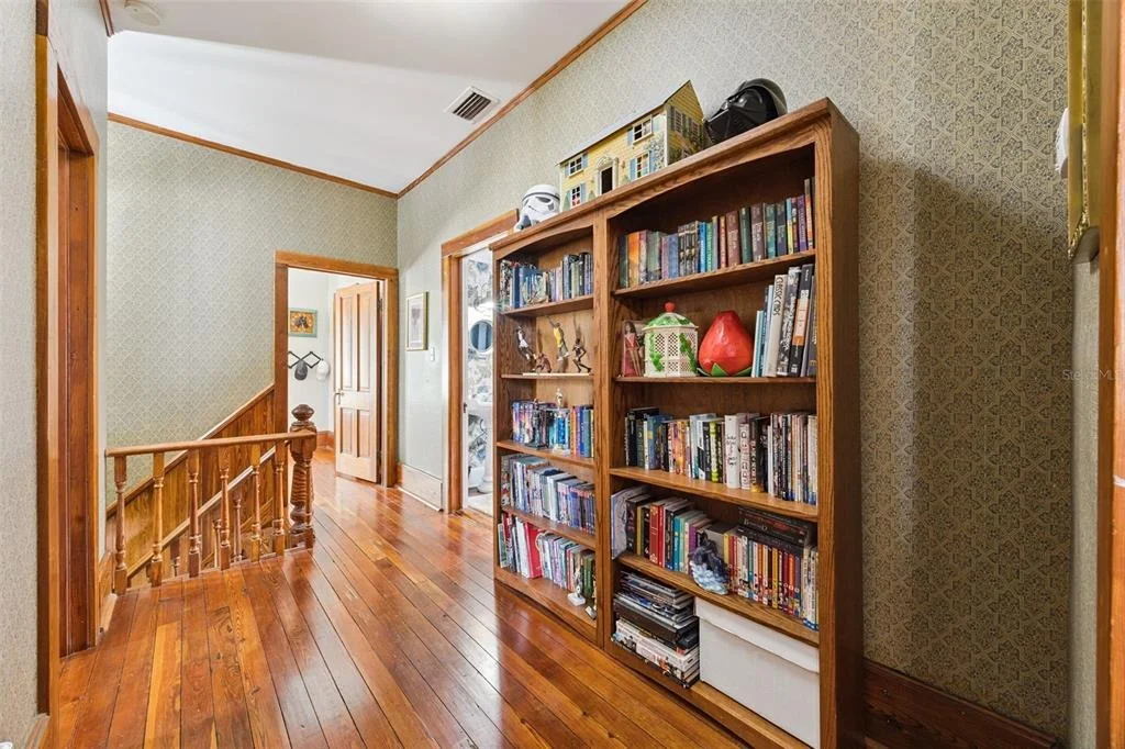 Photo of 2201 CELERY AVENUE